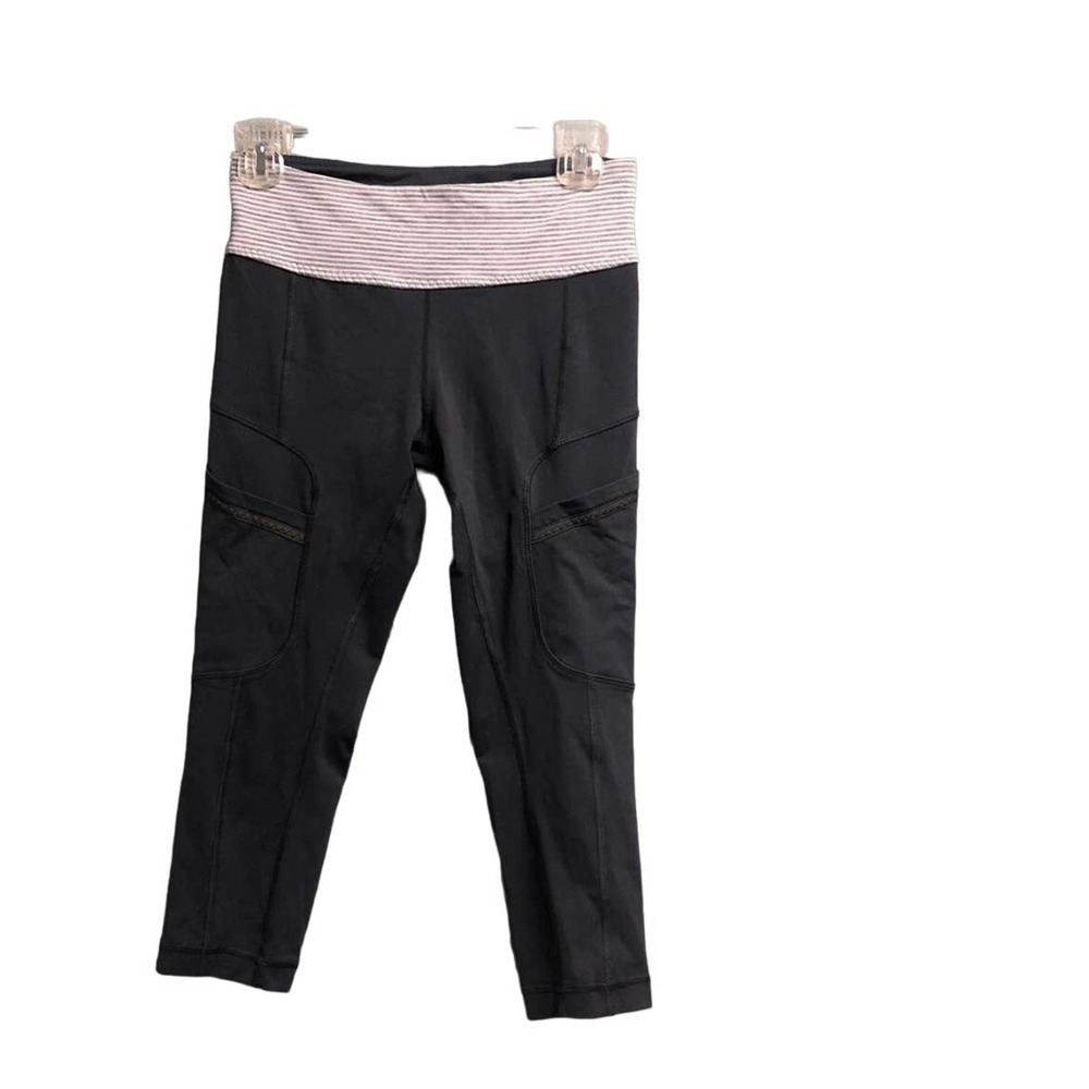 Lululemon cropped leggings size 6 pockets